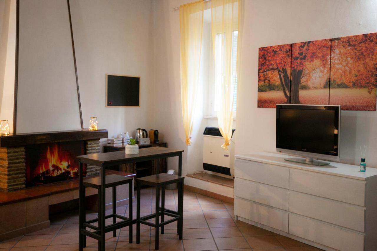 Casa Nena Hotel Nepi Екстериор снимка