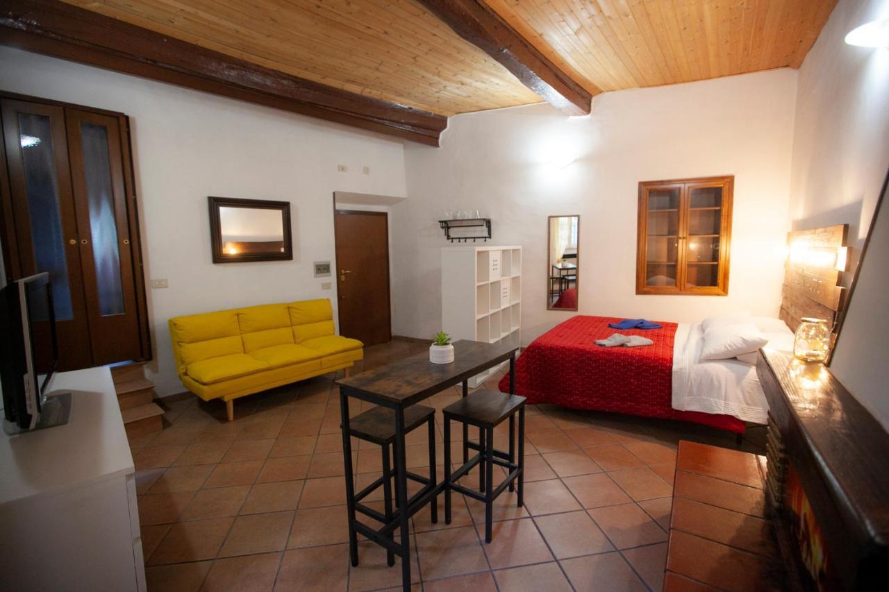 Casa Nena Hotel Nepi Екстериор снимка