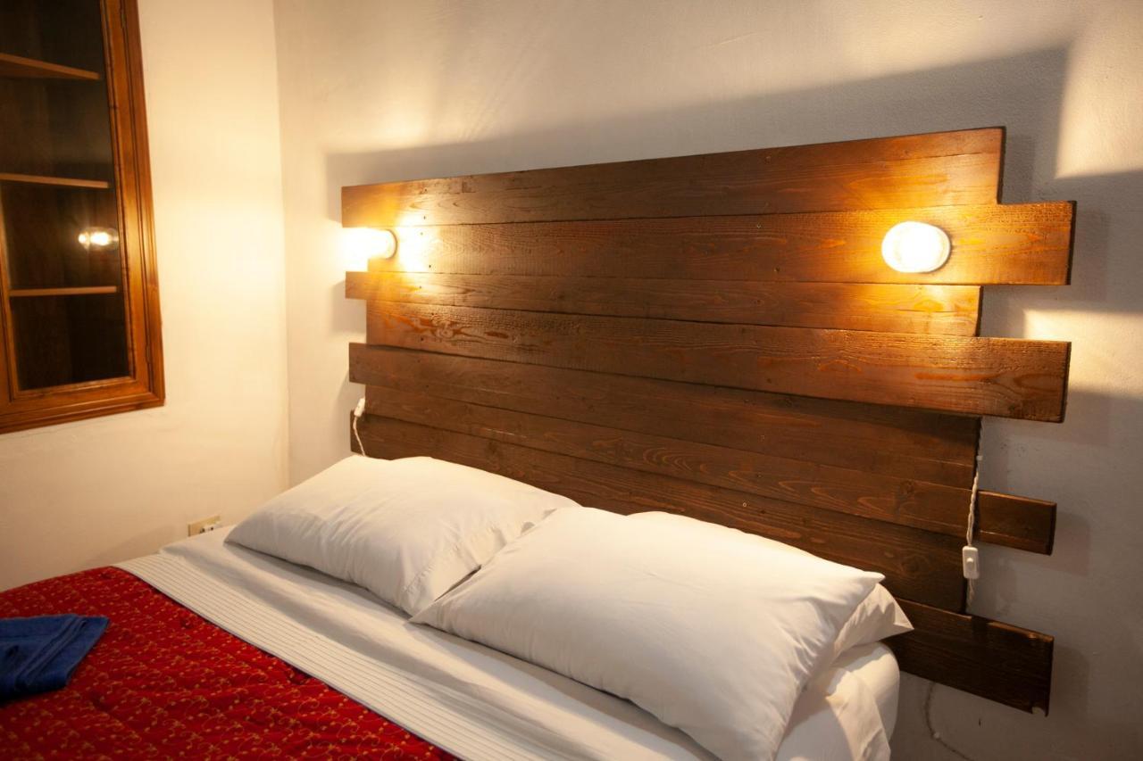 Casa Nena Hotel Nepi Екстериор снимка